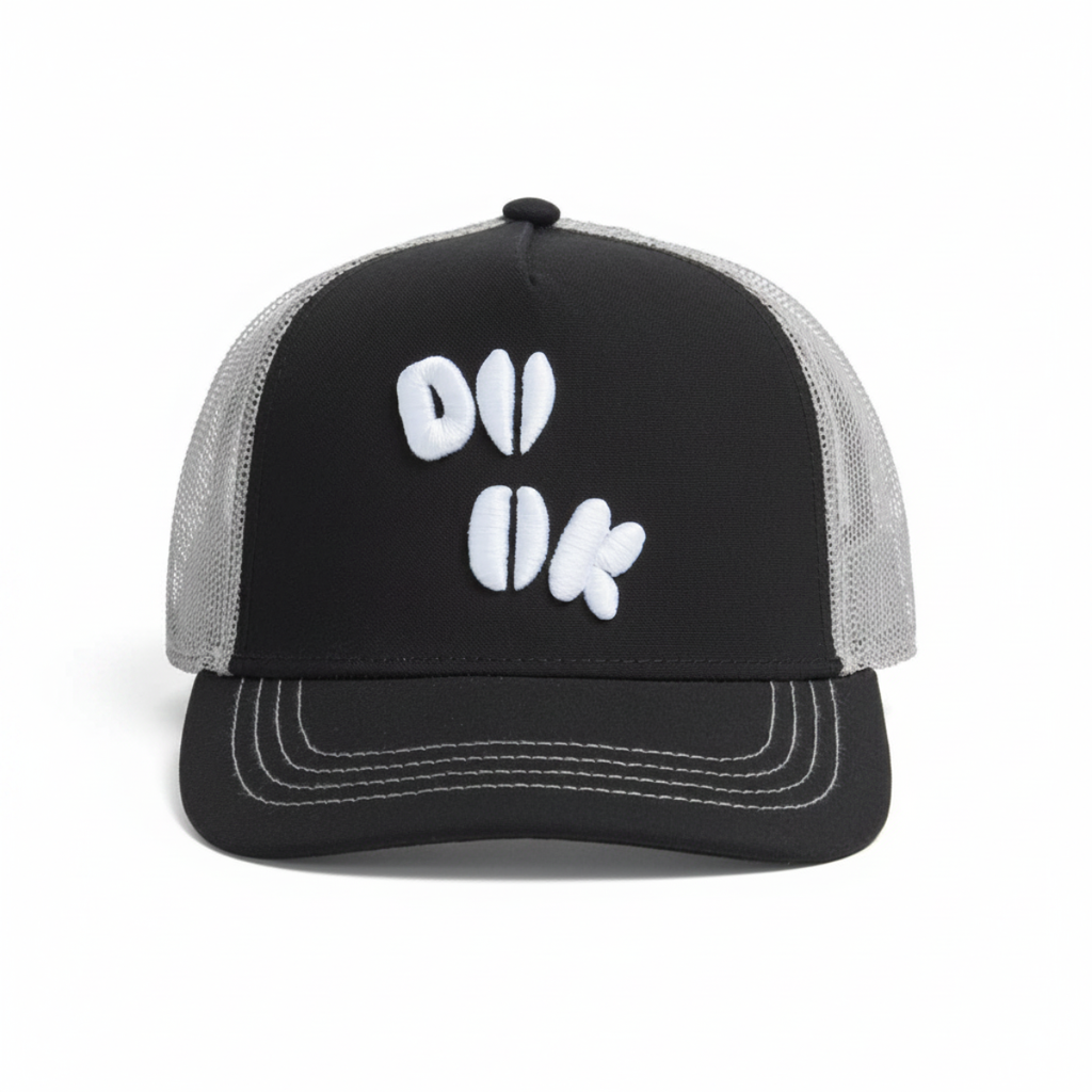 3D Logo Trucker